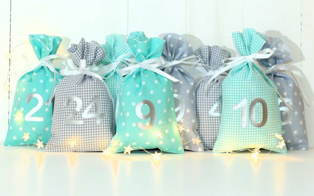 Adventskalender zum selbst befüllen tuerkis/grau